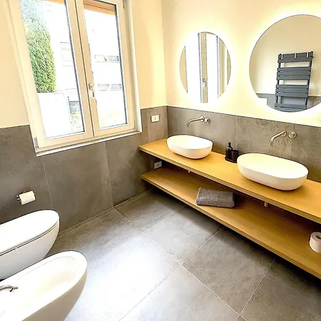 Zeus - Luxury Apartman Como